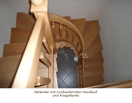 Geländer mit rundverleimten Handlauf
